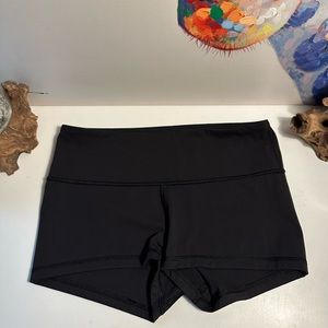 Lululemon Woman’s Black Spandex